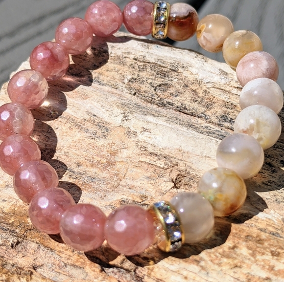 Crystal Flower Agate & Cherry Quartz Bracelet - Picture 2 of 8